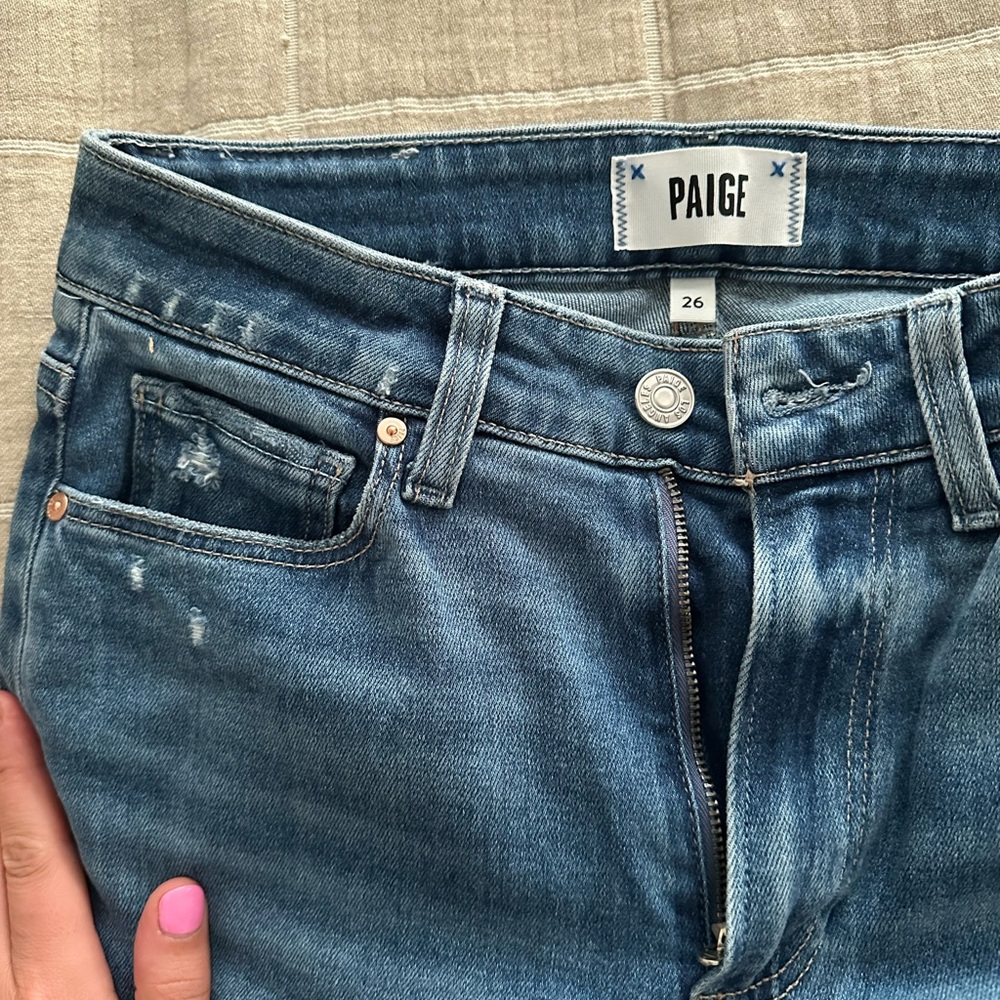 PAIGE Anessa Wide Leg Medium Wash Jeans 26